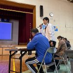 与論中学校2年生「ゆんぬ学・ミニレポート発表会②」 写真